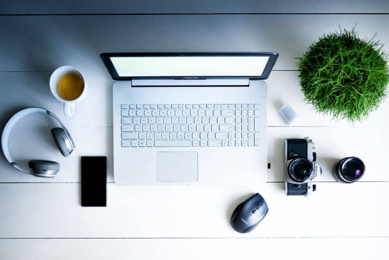 laptop 74 un i5 o un Ryzen 5