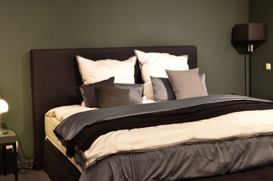 diseno creativo base cama cojines 1 Diseño creativo de base de cama con cojines