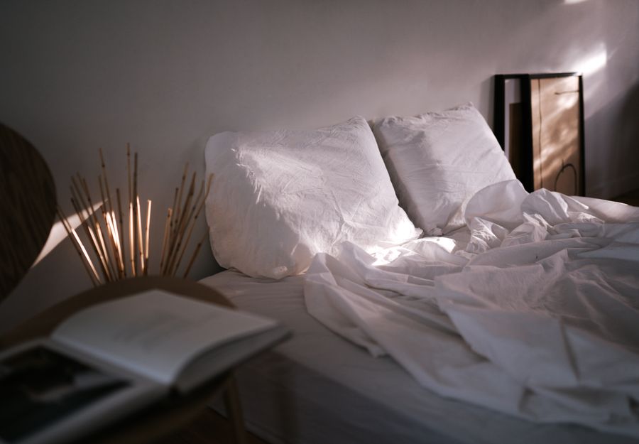 dormitorio ropa cama lino natural 1 Dormitorio con ropa de cama de lino natural