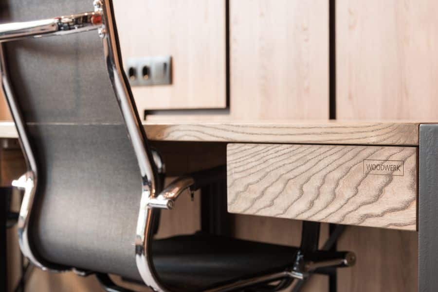 Mesa de madera diseño contemporáneo