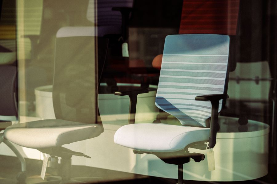 Sillas ergonómicas con soporte lumbar regulable